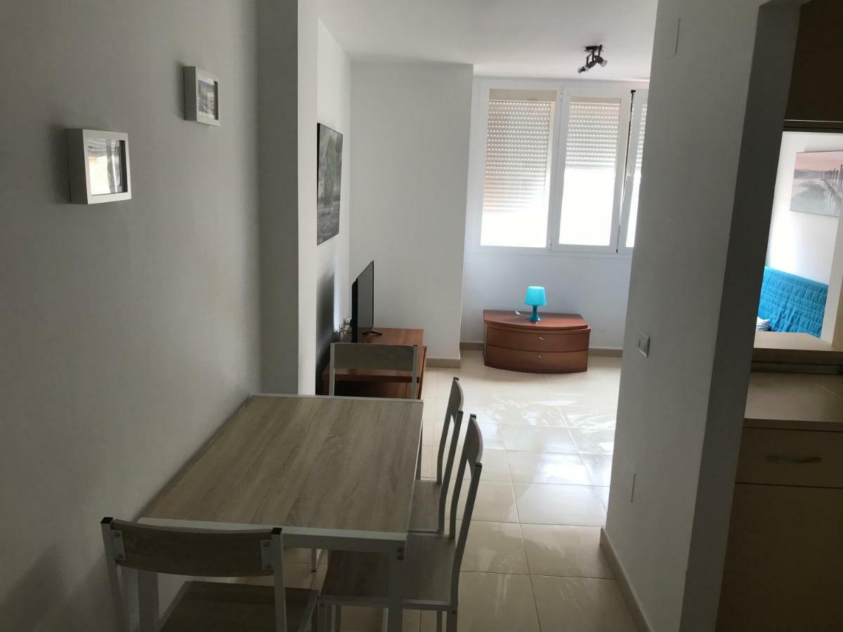 Ilios Apartamentos Malaga Exterior photo